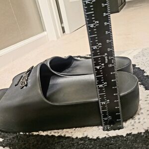 GUESS Women’s Black Slides Size 9M Gunmetal Logo Slip-On Sandals